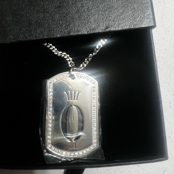 18KT Gold $ Silver $119 Hera Hero Dog Tag Diamond Necklace & Pendant - Picture 6 of 12